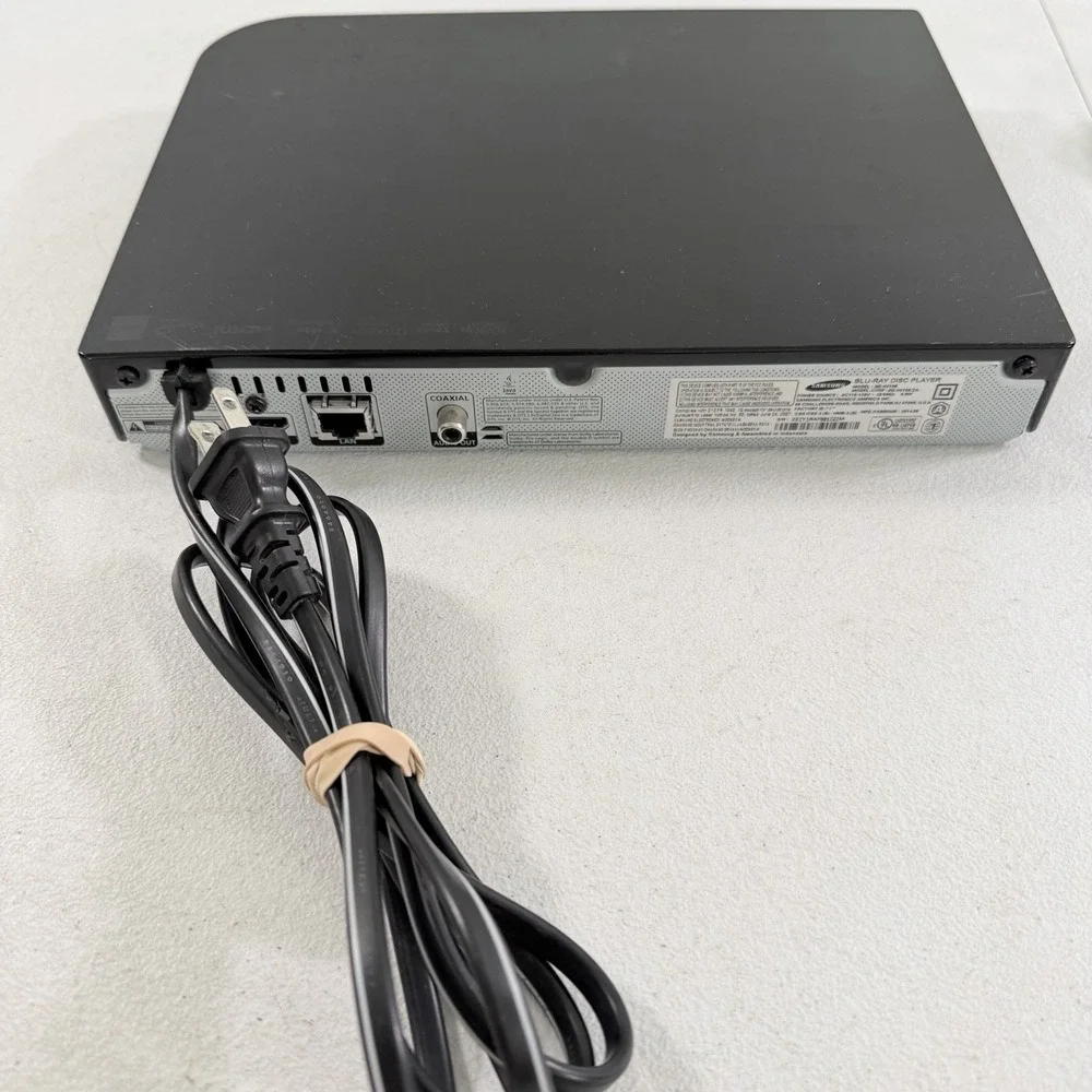 Samsung BD-H5100 Blu-Ray Disc Player HDMI Streamer No Remote TESTED WORKING